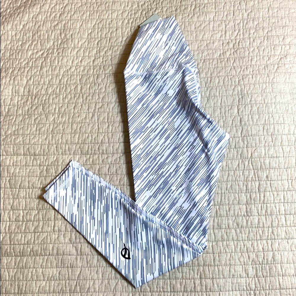 BRAND NEW🤩  P’Tula Desa’ree Legging 23”